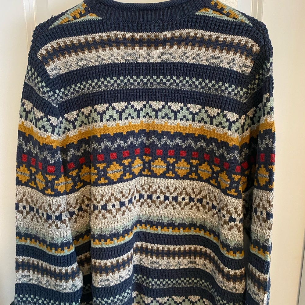 L.L. Bean Men's Organic Cotton Roll Neck Navy and Yellow Patterned Sweater - Picture 9 of 9